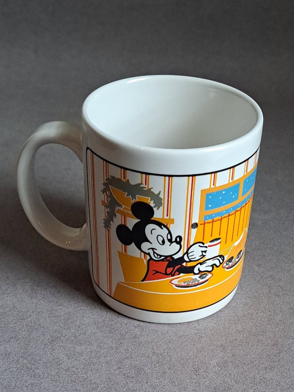 VINTAGE Mickey & Minnie: Thanksgiving Dinner USED Coffee Mug (Disney) PM
